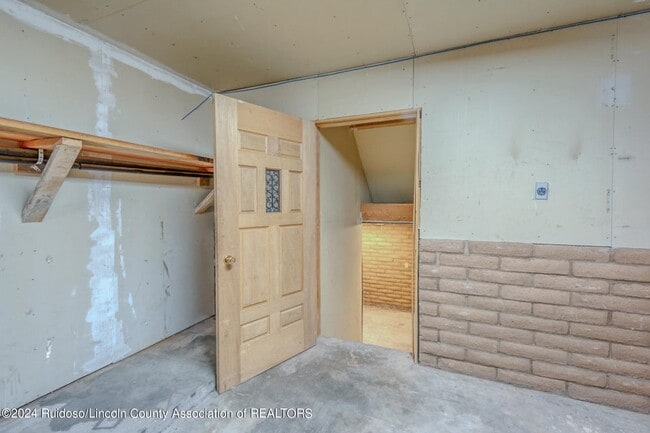 Building Photo - 109 Snowcap Dr