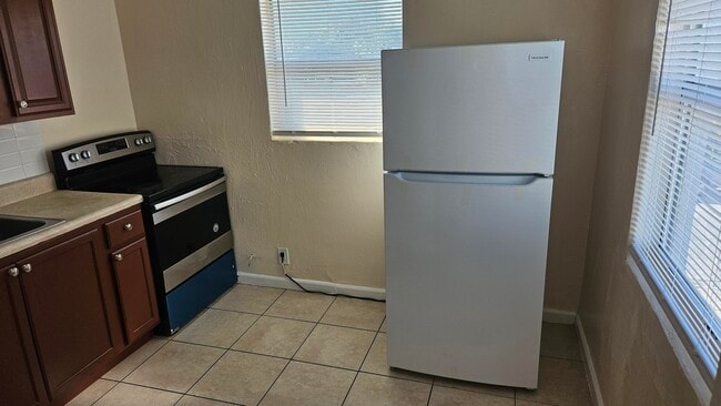 Building Photo - 1025 13th St