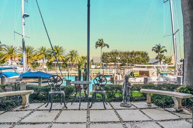 Building Photo - 109 Paradise Harbour Blvd
