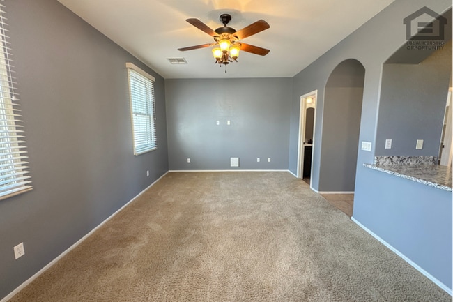 Building Photo - 3Bed/2.5Bath Three-Story Townhouse in Vistancia! Ready for Immediate Move-In! – 2 CAR GARAGE!