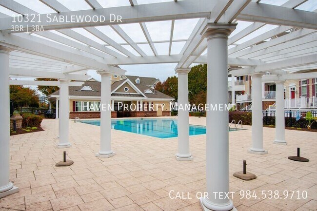 Building Photo - 10321 Sablewood Dr