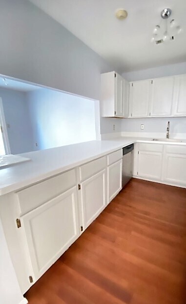 Building Photo - 1404 Sara Cir