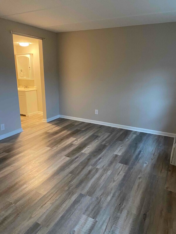 Building Photo - 6850 Blue Heron Blvd