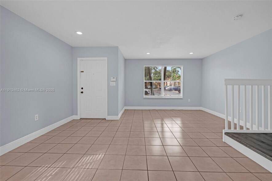 Building Photo - 3197 SW 128th Way