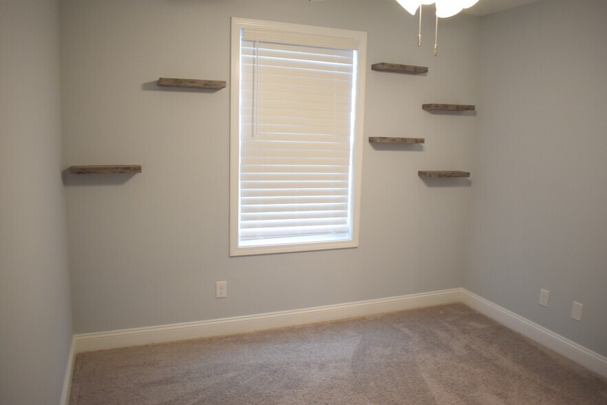 Building Photo - 4624 Runaway Bay Ln