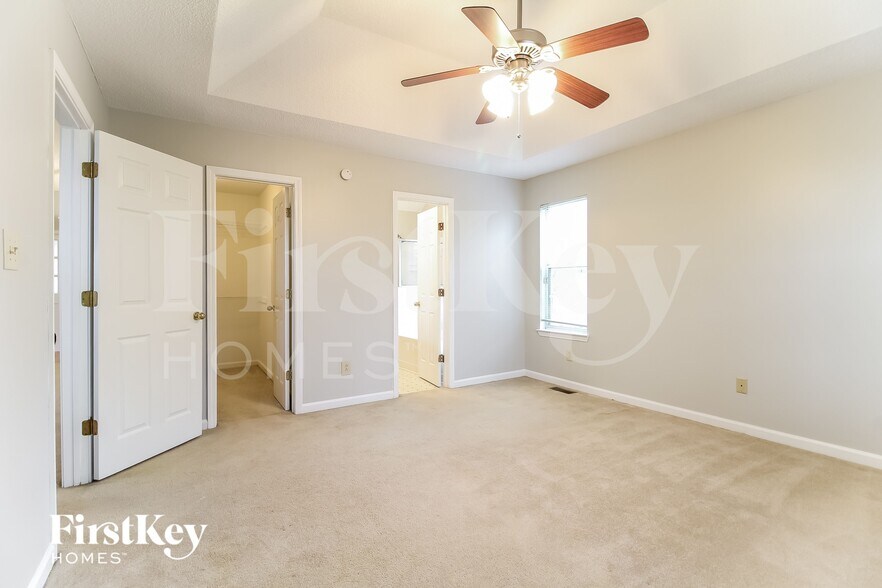 Building Photo - 11200 Tara Glynn Dr