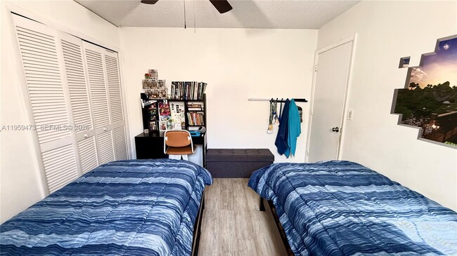 Building Photo - 5470 Pine Cir