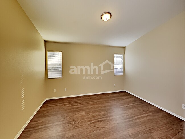 Building Photo - 16185 W Washington St