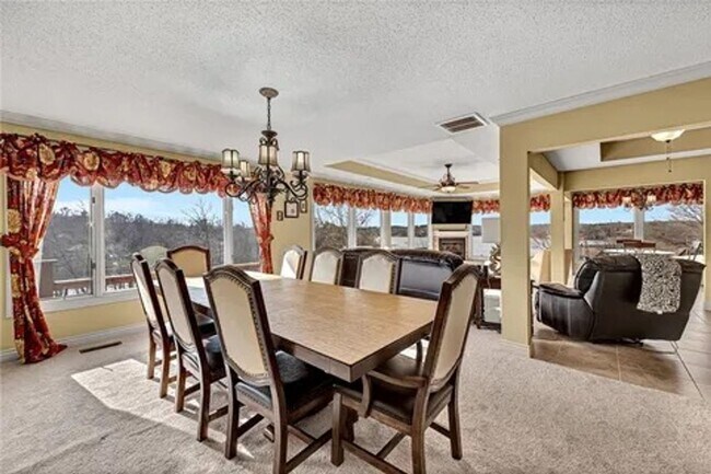 Building Photo - Beautiful Lake Front Home on Loch Lomond!