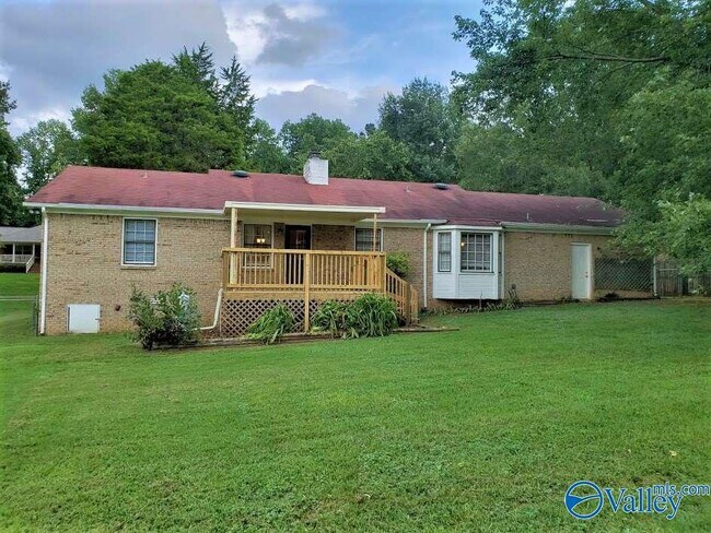 Building Photo - 132 Raleigh Way