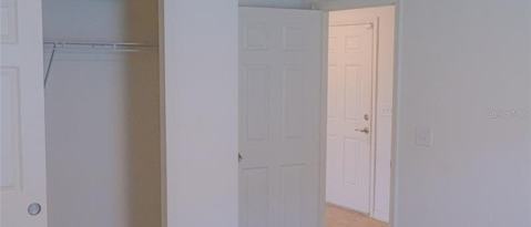 Building Photo - 275 Lake Lucerne Way