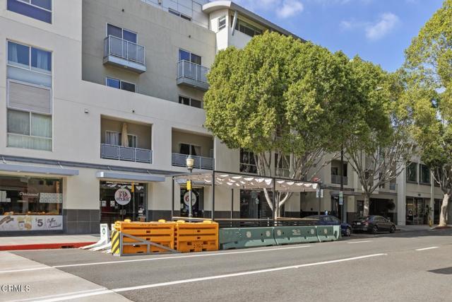 Building Photo - 159 W Green St