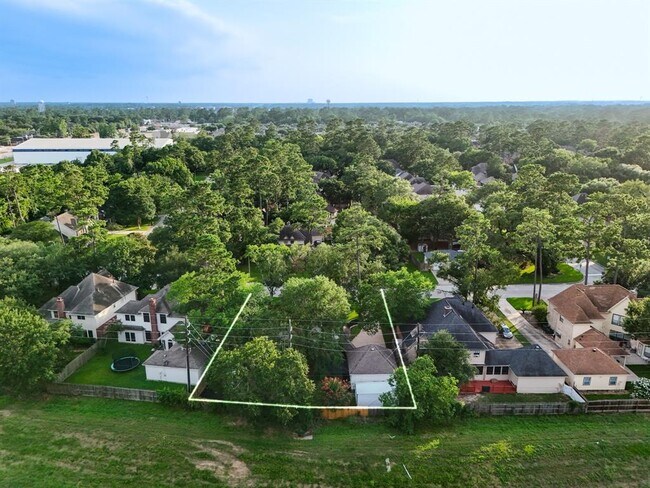 Building Photo - 16814 Windypine Dr
