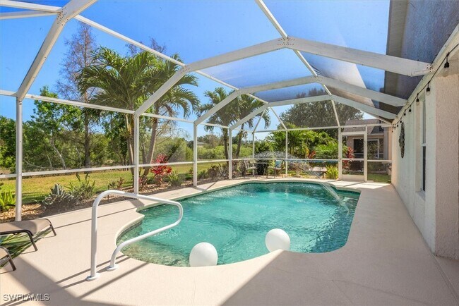Building Photo - 8884 Fawn Ridge Dr