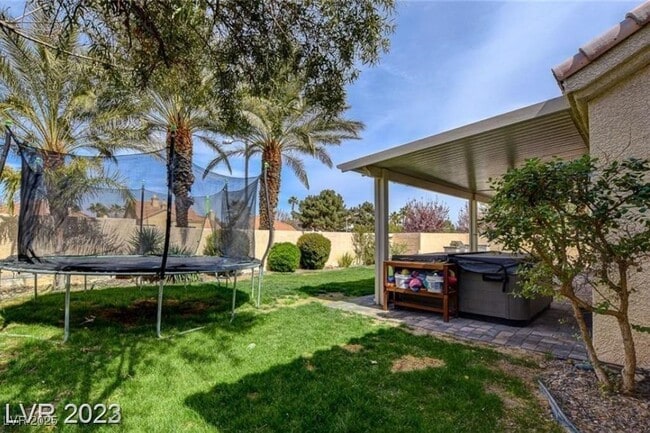 Building Photo - 1842 Bogey Way