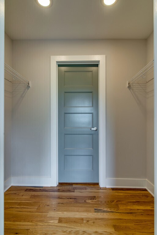 Building Photo - East Nashville Townhome Available Now!