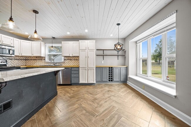 Building Photo - Welcome to Brynn Marr!