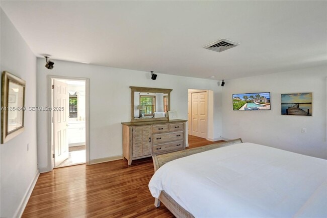 Building Photo - 609 Isle of Palms Dr