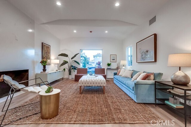 Building Photo - 4016 6th Ave