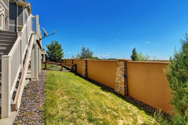 Building Photo - 8351 Longleaf Ln