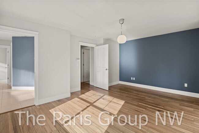 Building Photo - Marvelous Madison Valley Home * Central A/...