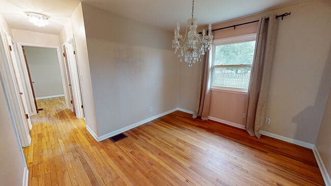 Building Photo - 3302 Goldsmith Ln