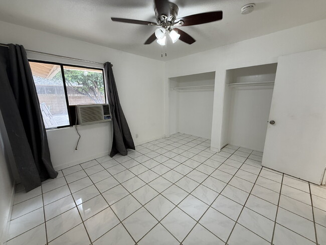Building Photo - 2BD/1BA Duplex in Pearl City – Parking, In-Unit W/D