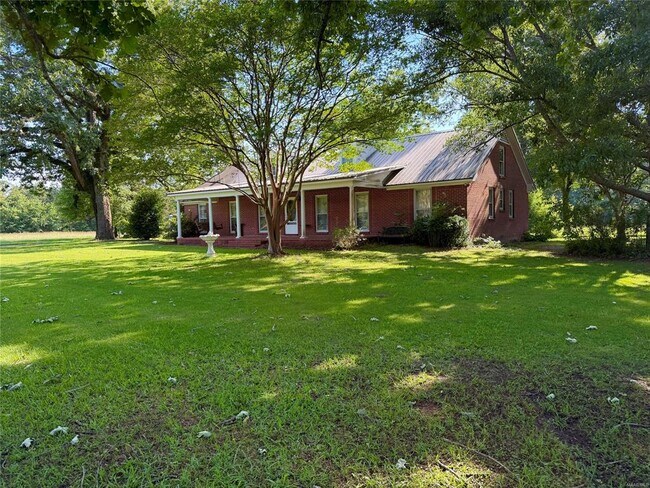 Building Photo - 4871 Titus Rd