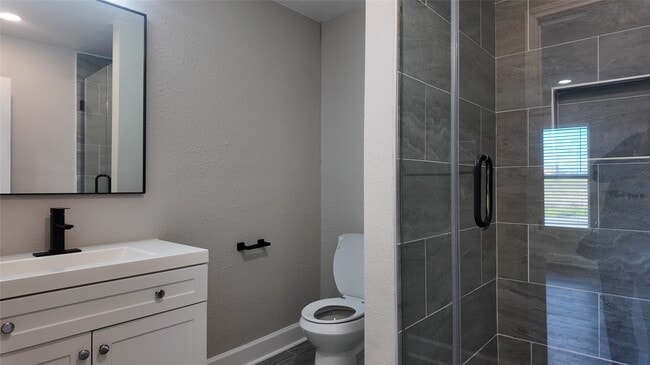 Building Photo - 917 Temple Dr