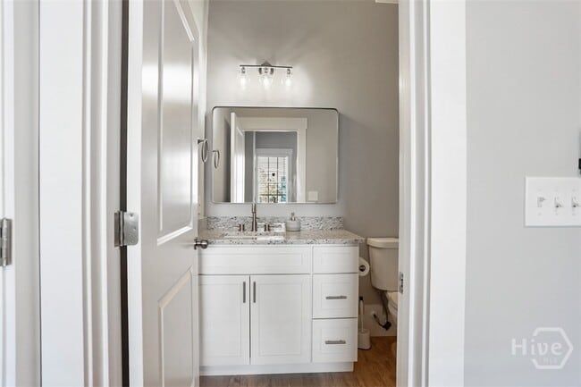 Building Photo - 537 E Congress St