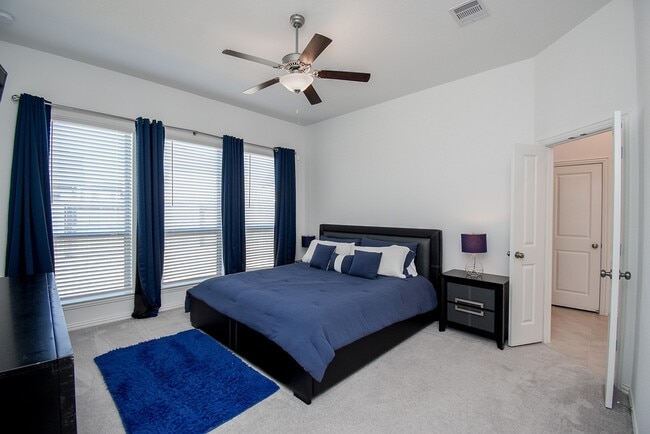 Building Photo - 31438 Vineyard Creek Dr