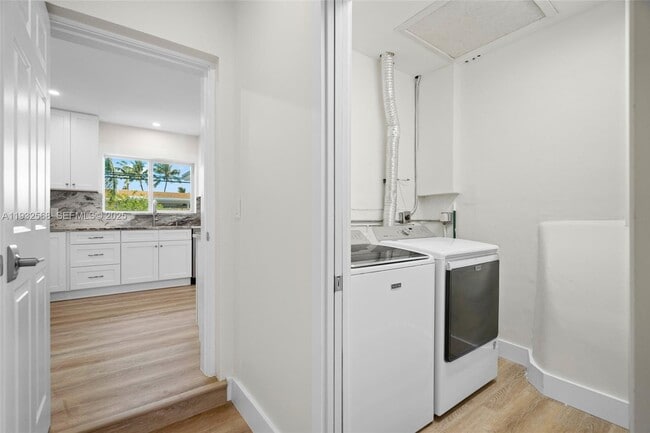 Building Photo - 251 SE 7th St