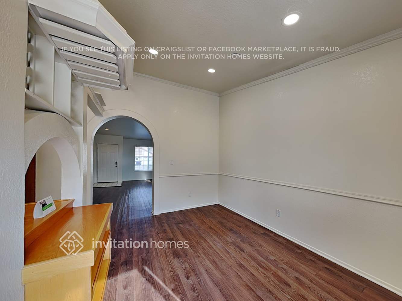 Building Photo - 3140 Crowne Dr