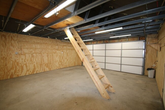 Building Photo - (("Wake Up in a Home YOU Love")) 2/2 STUNN...