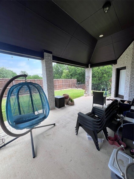 Building Photo - 9832 El Colina Dr