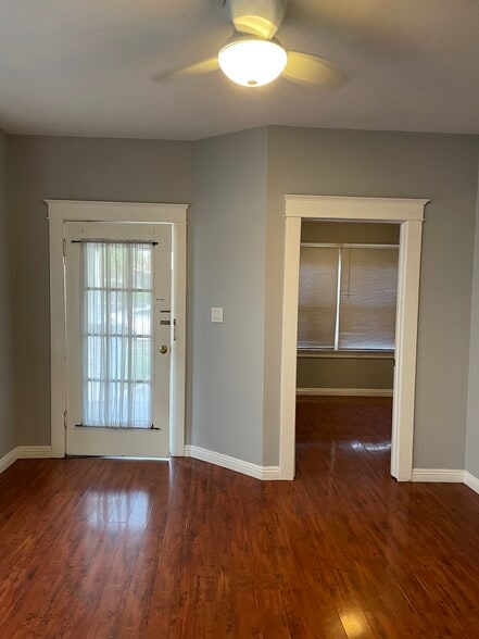 Building Photo - 1243 N Edgemont St