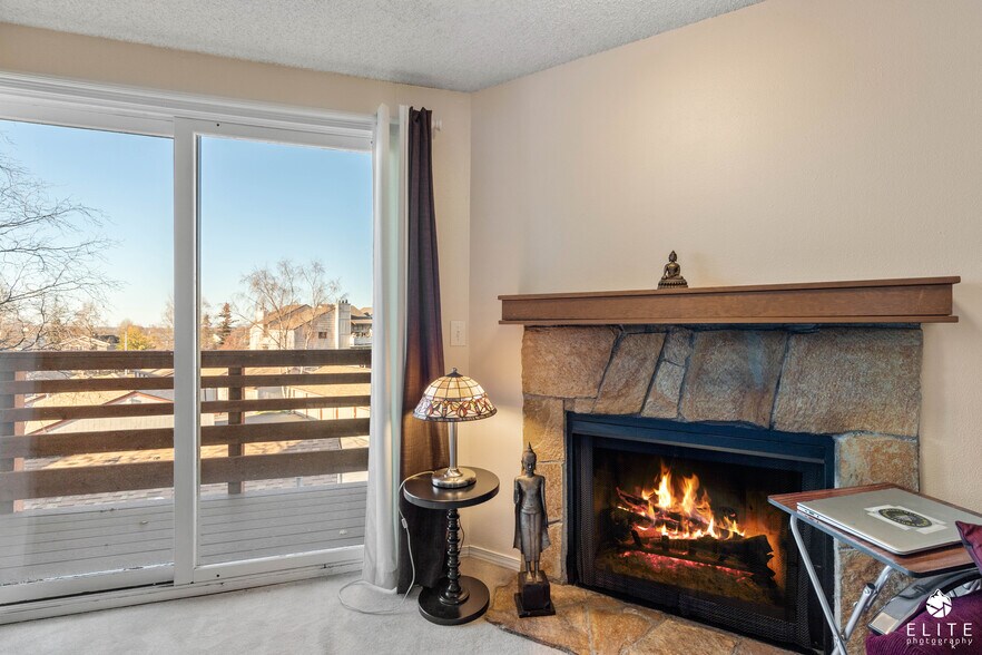Building Photo - 9645 Independence Dr