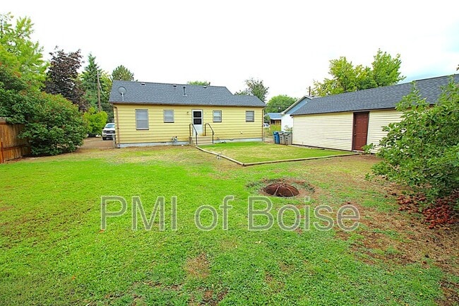 Building Photo - 4312 W Camas St