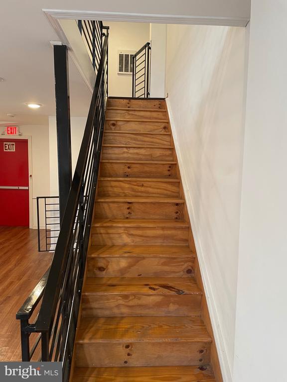 Building Photo - 5229 Westminster Ave