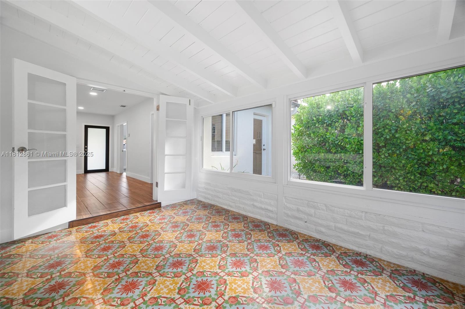 Building Photo - 5775 SW 28th St