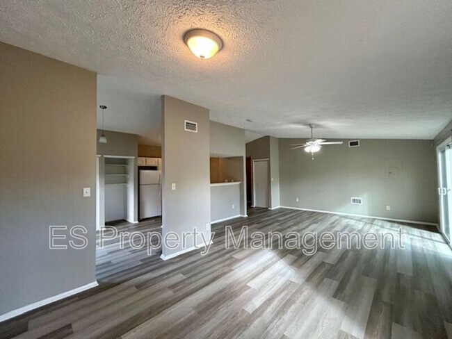 Building Photo - 5535 Freedom Ct