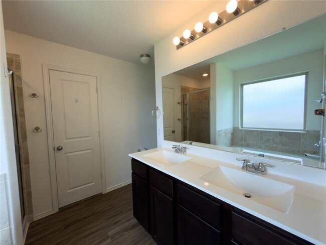 Building Photo - 21417 Wilmiller Ln