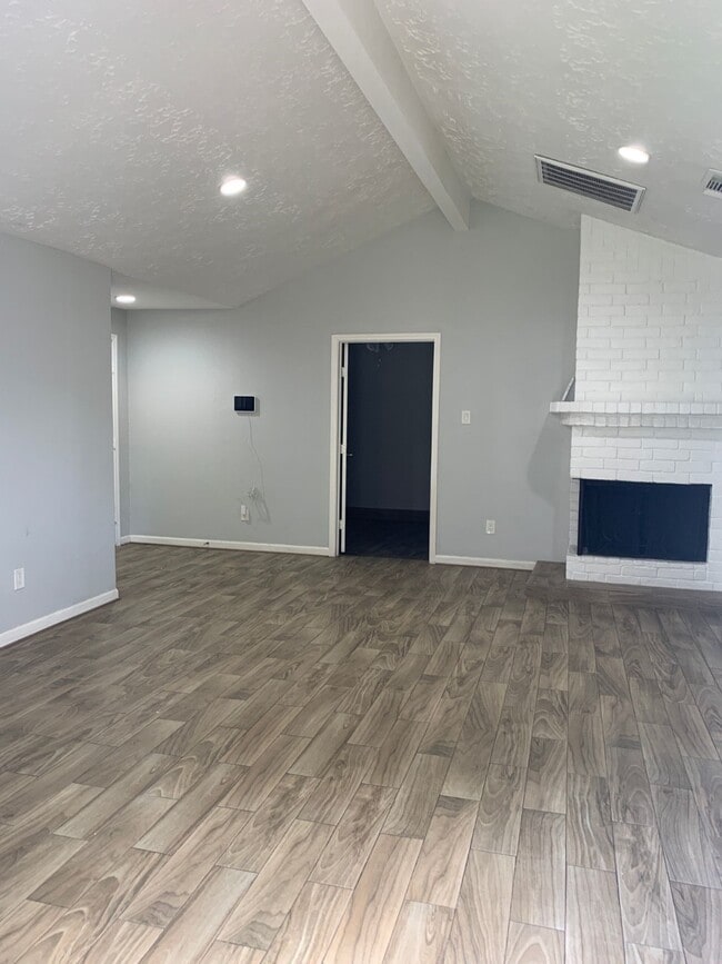 Building Photo - 3610 Mattingham Dr