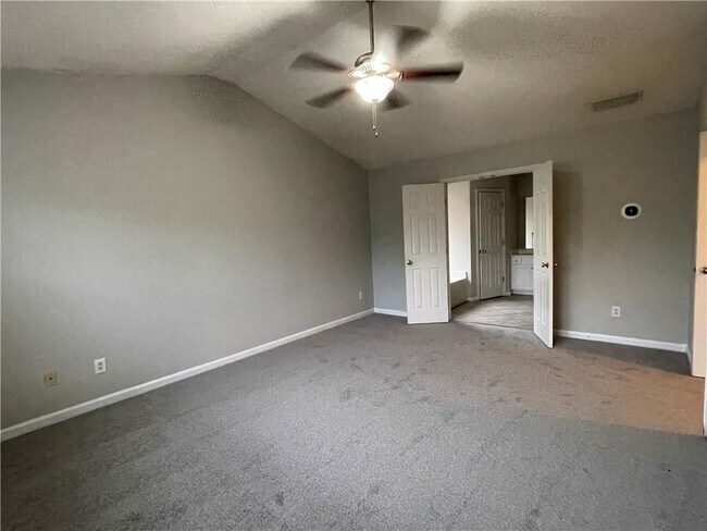 Building Photo - 2355 Black Rock Dr