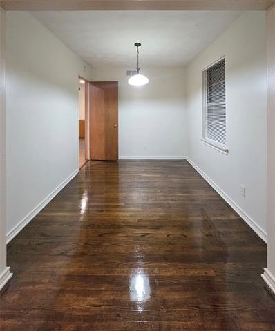 Building Photo - 648 Penguin Dr