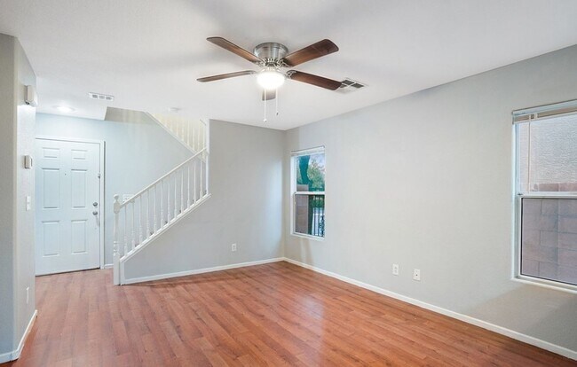 Building Photo - 541 Warminster Ave