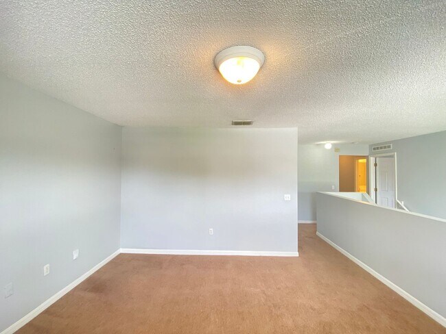 Building Photo - Beautiful 4B/3.5B/2 Car Garage 2-Story Home!