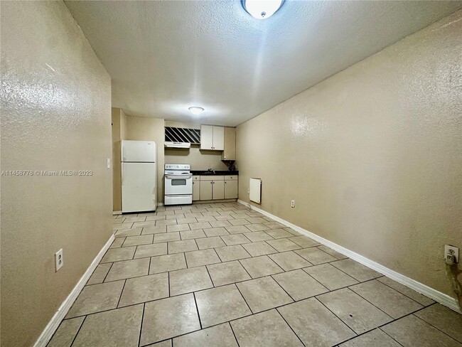 Building Photo - 22210 SW 116th Ave