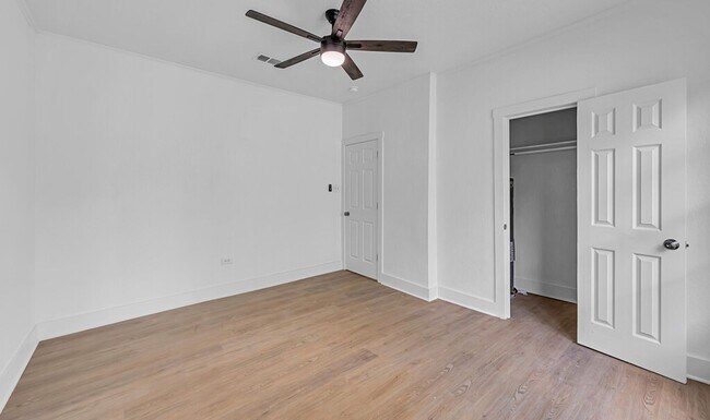 Building Photo - Spacious 4BD 2BA Home in Waco