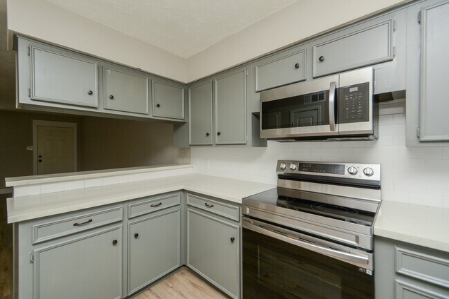 Building Photo - 1305 Adams St